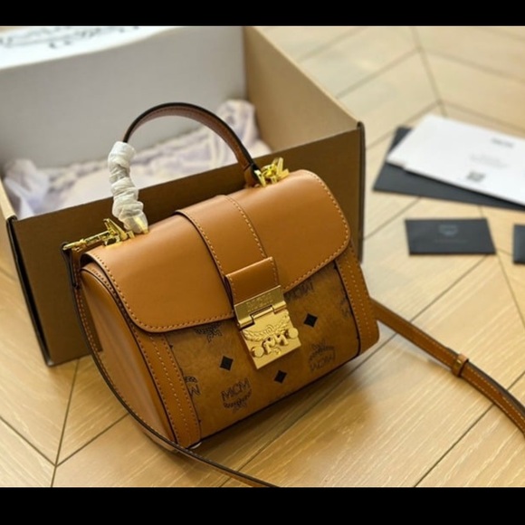 MCM Tracy Satchel Small Visetos Cognac - Picture 3 of 7